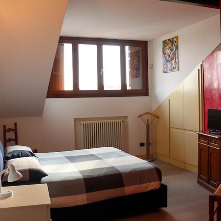 La Corte Di Brusuglio Apartments Кормано Екстериор снимка