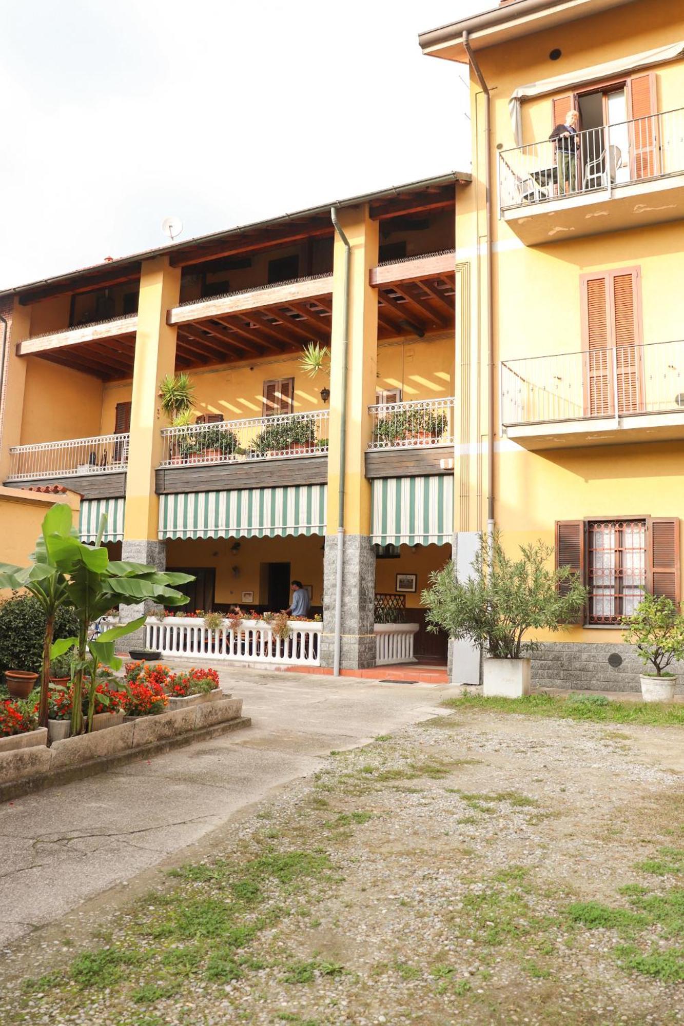 La Corte Di Brusuglio Apartments Кормано Екстериор снимка