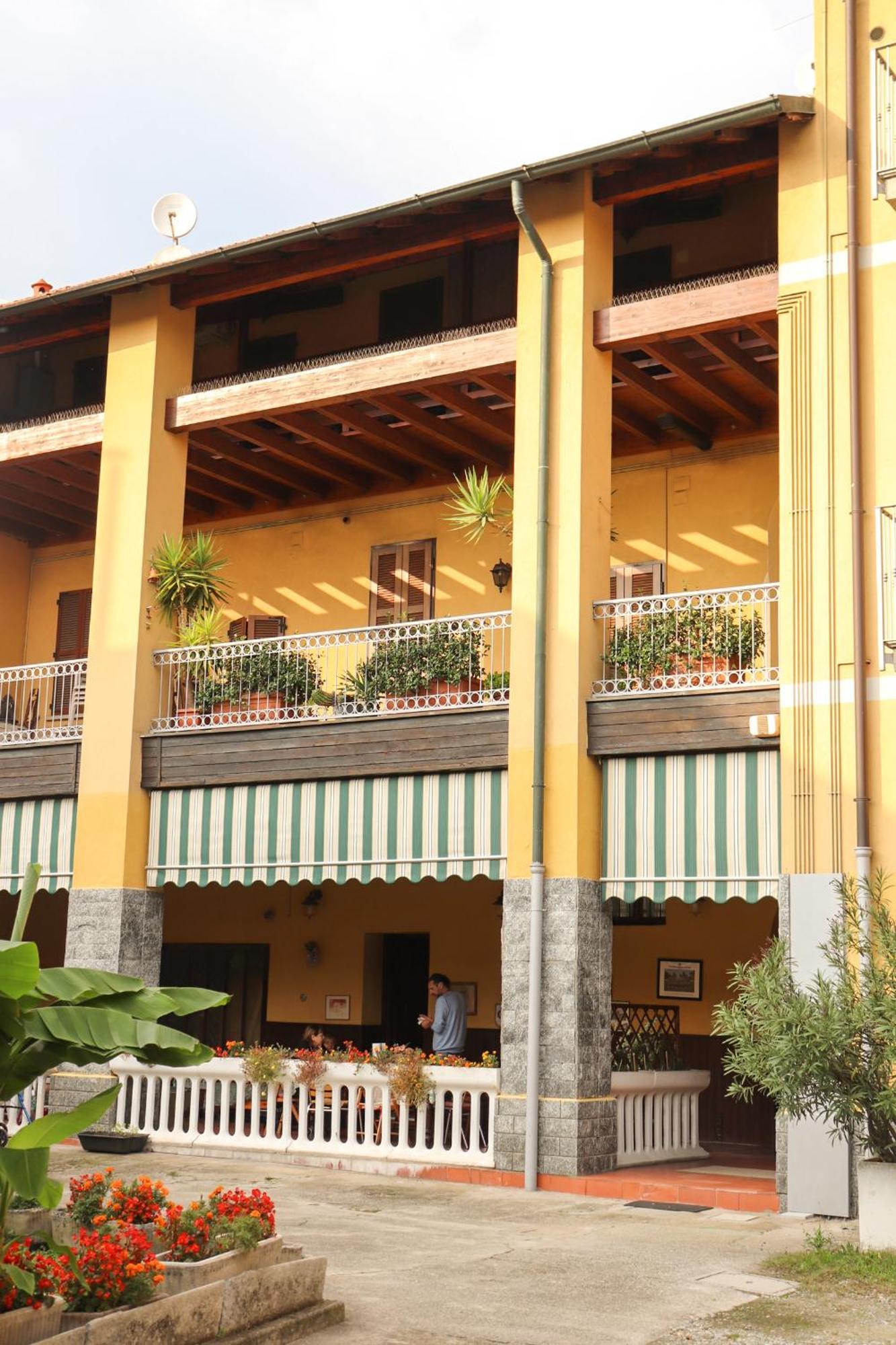 La Corte Di Brusuglio Apartments Кормано Екстериор снимка