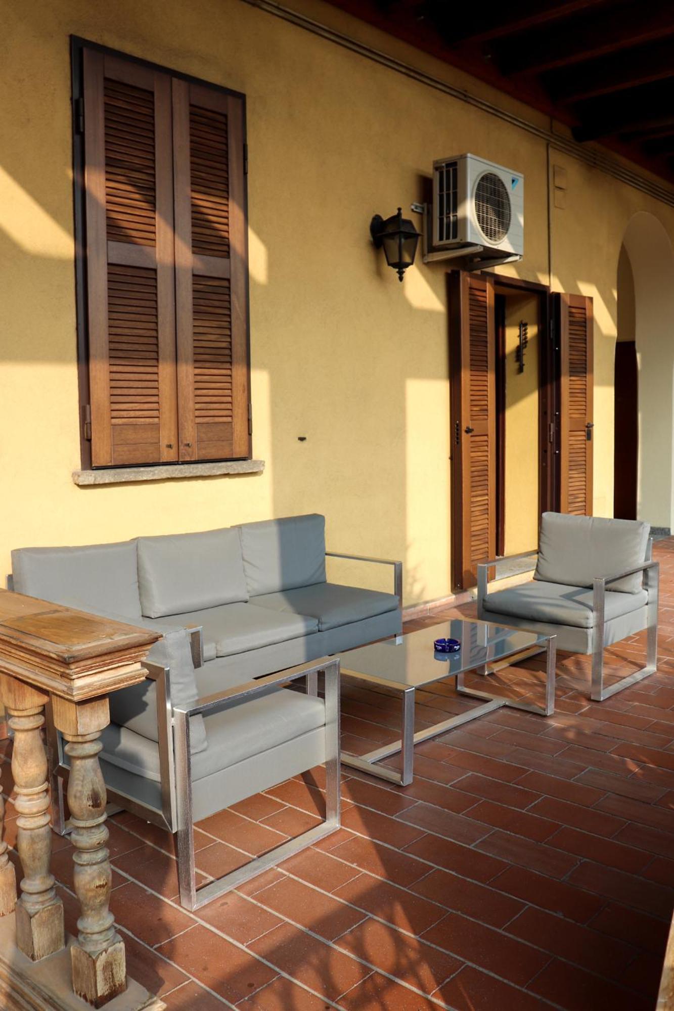 La Corte Di Brusuglio Apartments Кормано Екстериор снимка