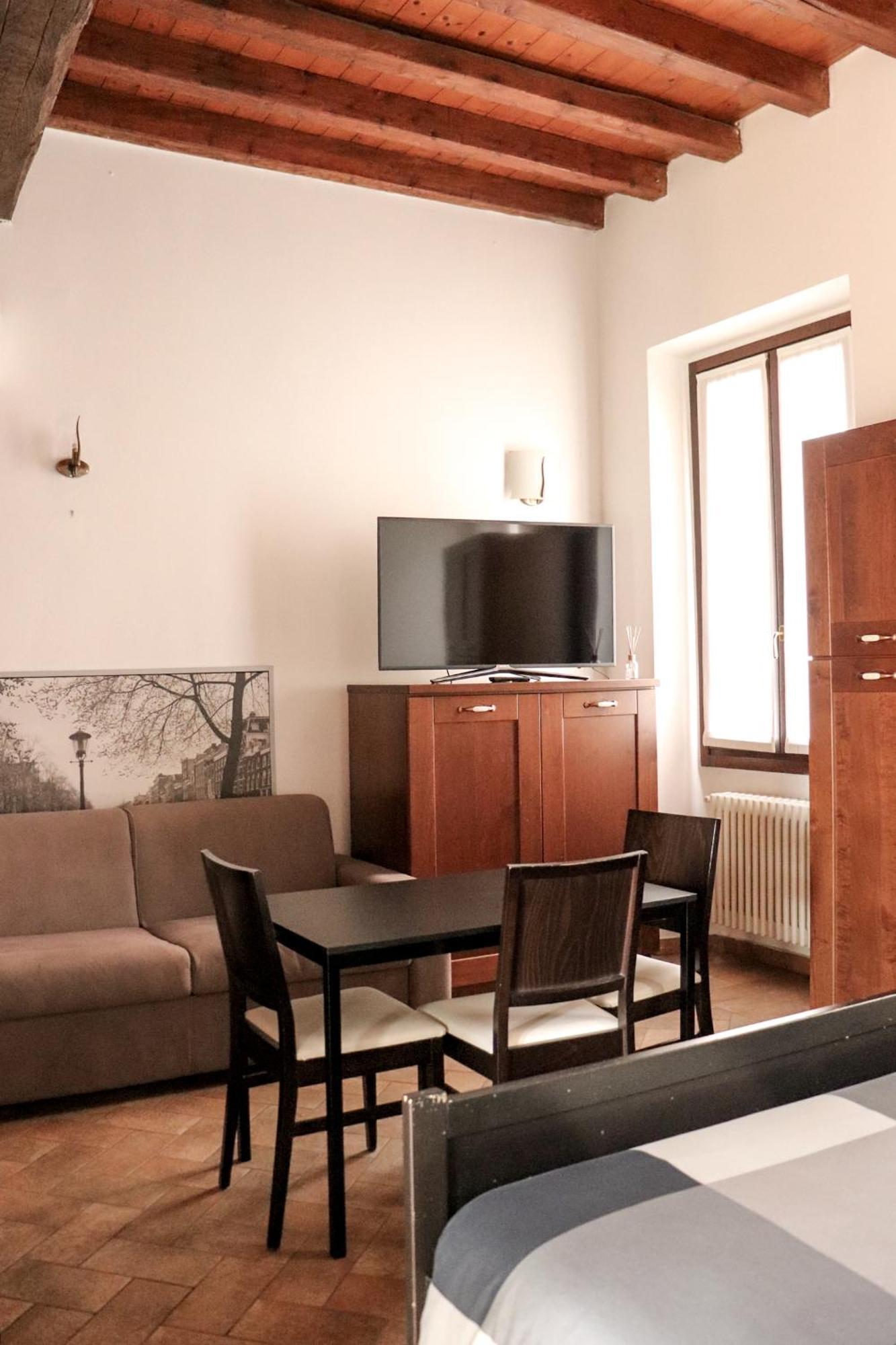 La Corte Di Brusuglio Apartments Кормано Екстериор снимка